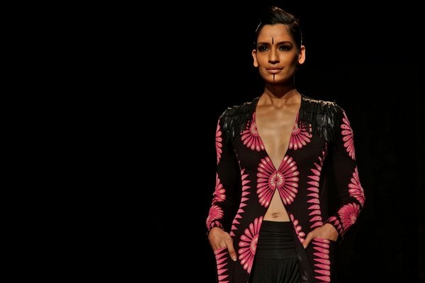 Les Must-Haves Saisonniers : Découvrez les Tendances Mode Incontournables !